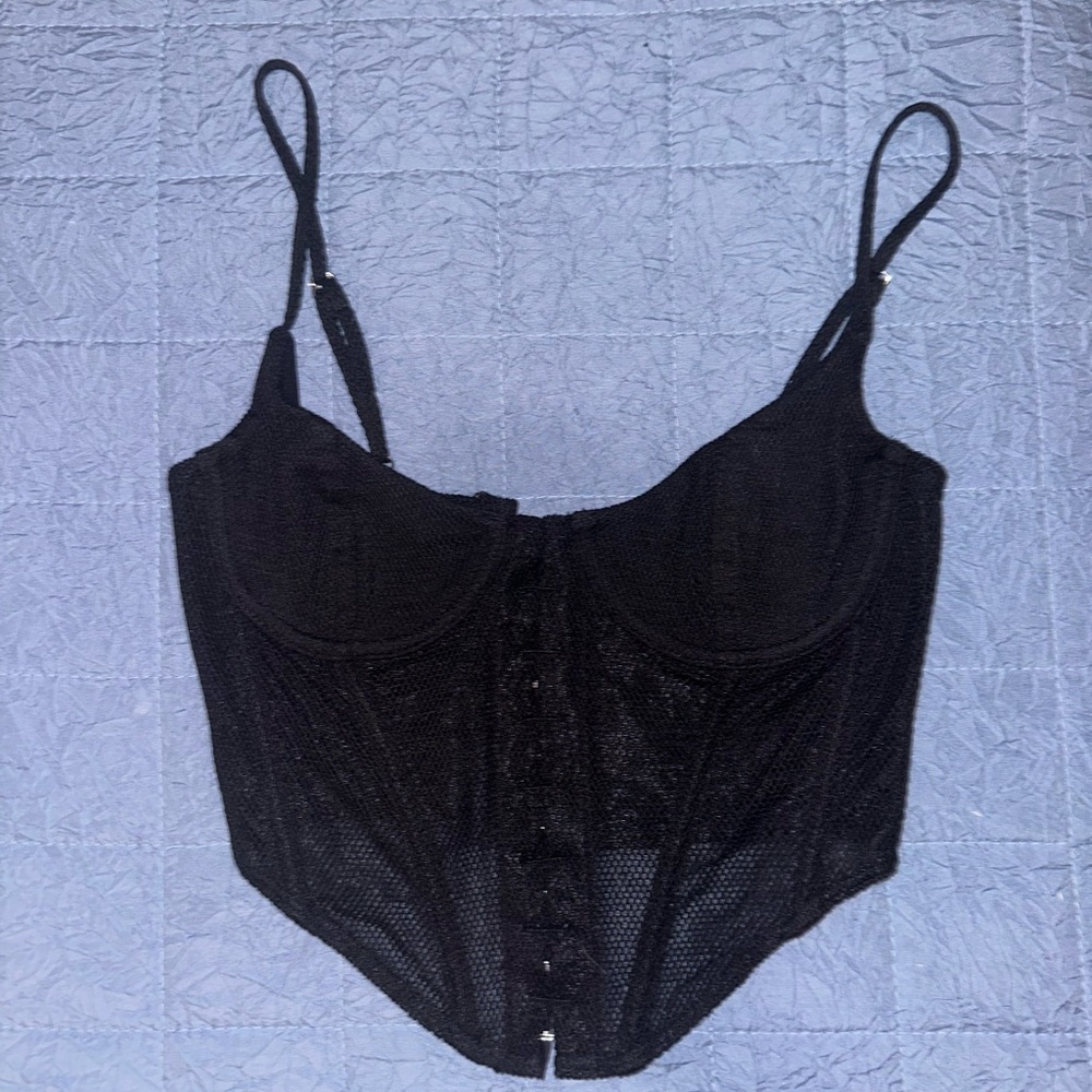 White Fox Boutique Black Bra with Structured Design